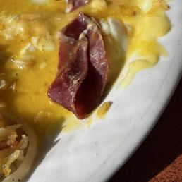 Eggs Benedict