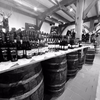 Stone Hill Winery - Inside the wine store - Wineries Near Me - Hermann, Missouri