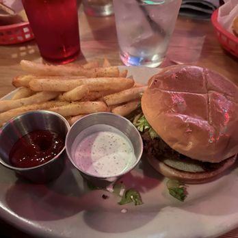The Silver Dollar - Fried chicken sandwich - Southern Near Me - Louisville, Kentucky