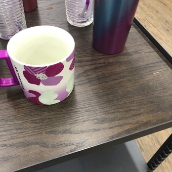 Starbucks - Starbucks coffee cup 4.2.2022 - Coffee & Tea Near Me - Lafayette, Louisiana