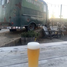 Backyard Brew Pint Backyard Brew Pint