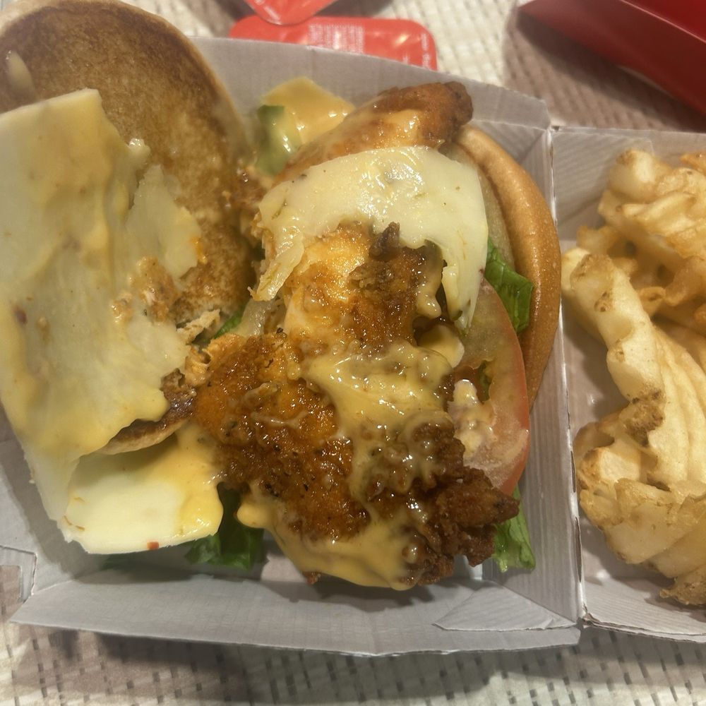 Spicy Chicken Sandwich Spicy Chicken Sandwich