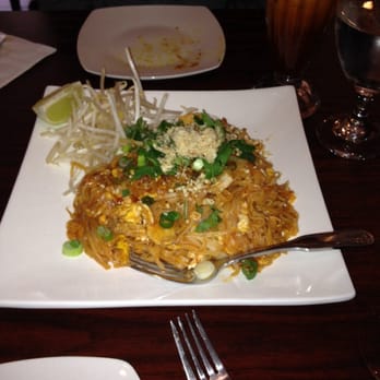 Sue's Kitchen - Pad Thai - Thai Near Me - El Sobrante, California Sue's Kitchen - Pad Thai - Thai Near Me - El Sobrante, California