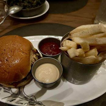 Wye Oak Tavern - Tavern Burger - Bars Near Me - Frederick, Maryland Wye Oak Tavern - Tavern Burger - Bars Near Me - Frederick, Maryland