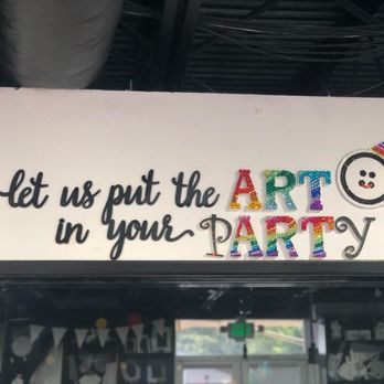 Craft Bar - Great party room - Art Classes Near Me - Woodland Hills, California Craft Bar - Great party room - Art Classes Near Me - Woodland Hills, California