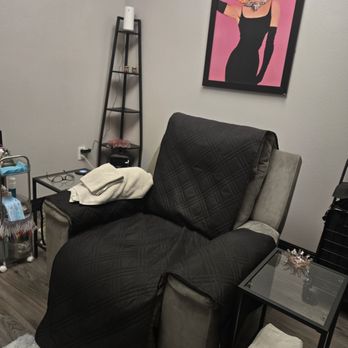 April Lee Nails - Nice cozy comfortable - Nail Technicians Near Me - Melbourne, Florida