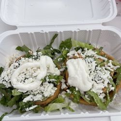 El Mariachi Loco - Sopes al Gusto