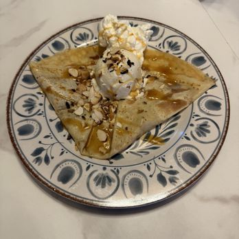 Allena Le Petit Sucre - Carmel Almond Crepe with Vanilla Ice Cream - Acai Bowls Near Me - Prescott, Arizona