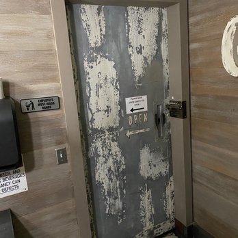 Grape Vine Cafe - Restroom barn door! - Wine Bars Near Me - Las Vegas, Nevada Grape Vine Cafe - Restroom barn door! - Wine Bars Near Me - Las Vegas, Nevada