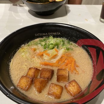 Shimuja Ramen - Tonkotsu Ramen with Fried Tofu and Carrot - Ramen Near Me - Southwest Ranches, Florida Shimuja Ramen - Tonkotsu Ramen with Fried Tofu and Carrot - Ramen Near Me - Southwest Ranches, Florida