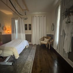 Urban Zen Bodywork - Massage room