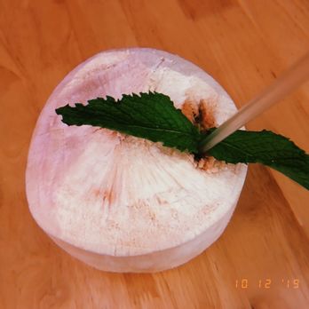 Juisy Fruit + Tea - Juice bar, cbd, coconut - Juice Bars & Smoothies Near Me - Chicago, Illinois