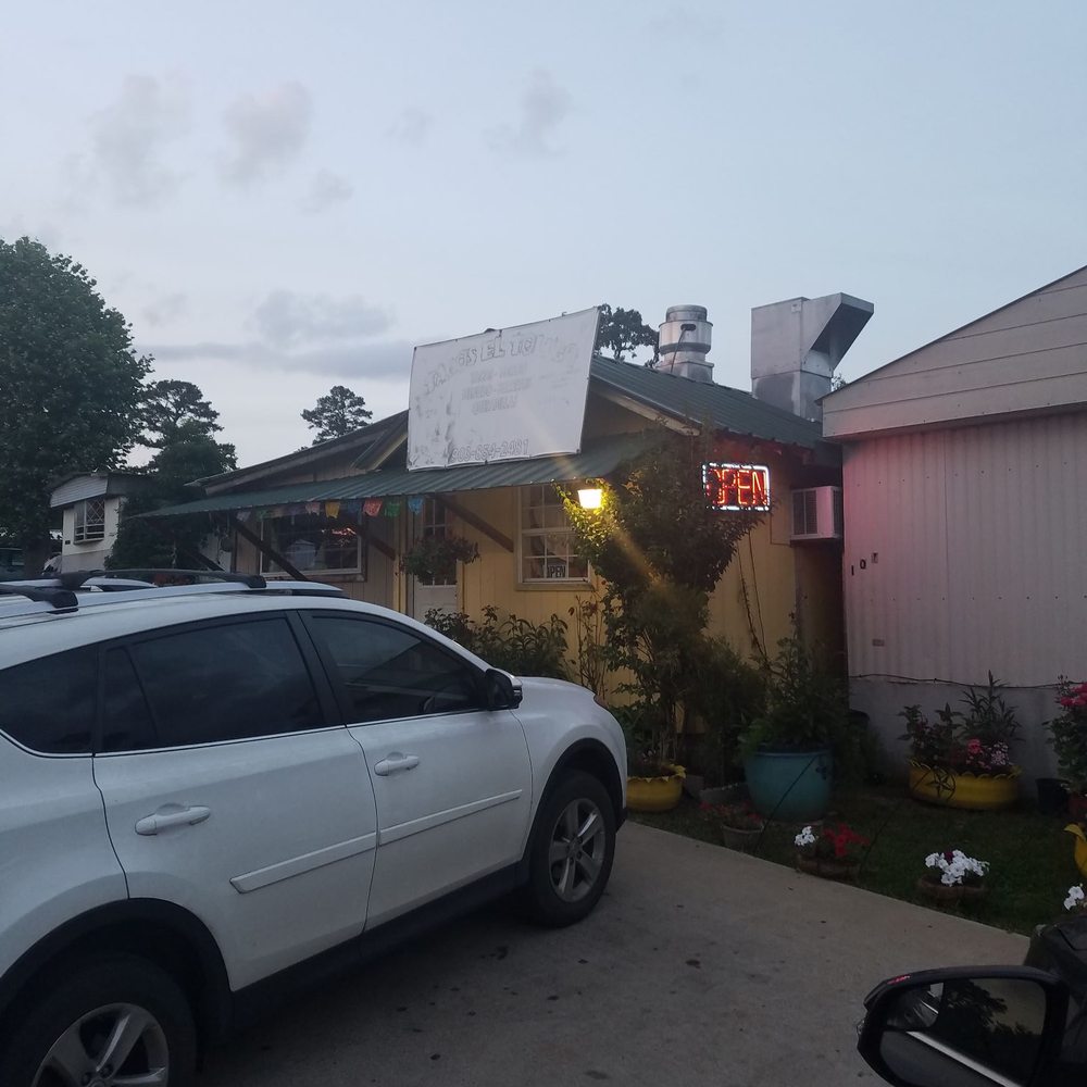 Tacos El Toluco - Outside - Mexican Near Me - Henderson, Texas