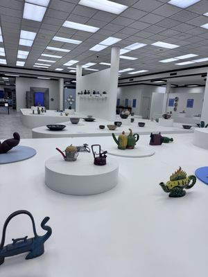 American Museum of Ceramic Art / AMOCA by null