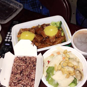 Dumpling Chinese - Steamed Kung pao chicken, vegetarian orange chicken, and purple rice - Chinese Near Me - Hasbrouck Heights, New Jersey Dumpling Chinese - Steamed Kung pao chicken, vegetarian orange chicken, and purple rice - Chinese Near Me - Hasbrouck Heights, New Jersey
