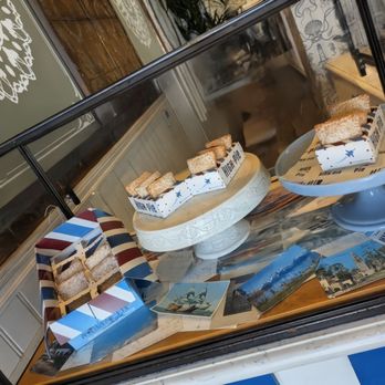 High-Pie - Themed Cafes Near Me - Oceanside, California