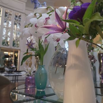 Corinthia London - Flower arrangements - Hotels Near Me - London, XGL