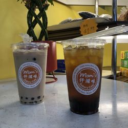 Mom's Bakery & Tea House - Honey, green tea, and Boba milk tea