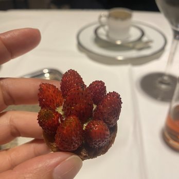 L'Ambroisie - Delicious!! - French Near Me - Paris, 75