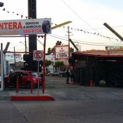Llantera Agua Caliente - Fachada
