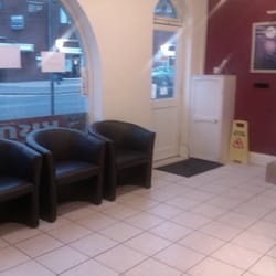 Kismet Balti House - 5 stars waiting area