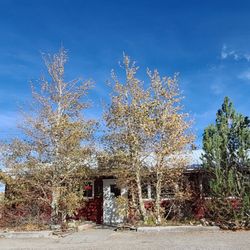 Jan's Cafe & Cabins