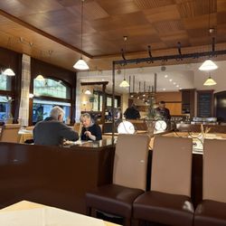 Bacharacher Hof - Restaurant and hotel