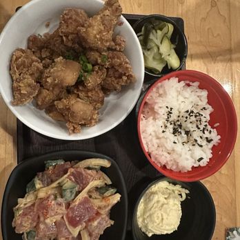 Nami Kaze - People's choice with spicy ahi - Japanese Near Me - Honolulu, Hawaii