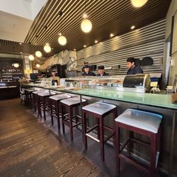 Perry's Restaurant - Sushi Bar