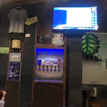 Fluid - Beer, Wine & Spirits Near Me - San Antonio del Mar, BCN Fluid - Beer, Wine & Spirits Near Me - San Antonio del Mar, BCN