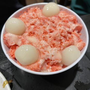 Izakaya Nonbei - Strawberry dream - Sushi Bars Near Me - Honolulu, Hawaii