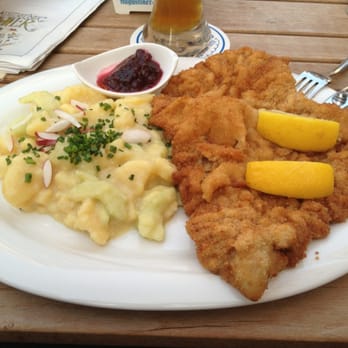 Augustiner an der Frauenkirche - Wiener schnitzel - Bavarian Near Me - Dresden, SN Augustiner an der Frauenkirche - Wiener schnitzel - Bavarian Near Me - Dresden, SN