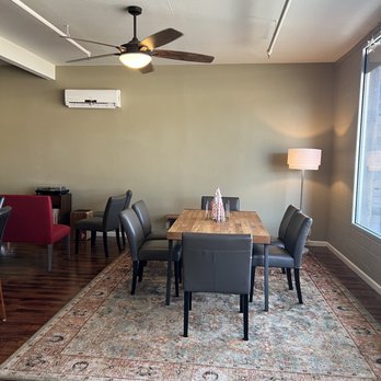 William Henry Wineworks - Large table for group tastings. - Wineries Near Me - Sebastopol, California William Henry Wineworks - Large table for group tastings. - Wineries Near Me - Sebastopol, California