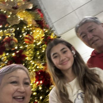 Twas The Light Before Christmas - Virtual Reality Centers Near Me - Honolulu, Hawaii