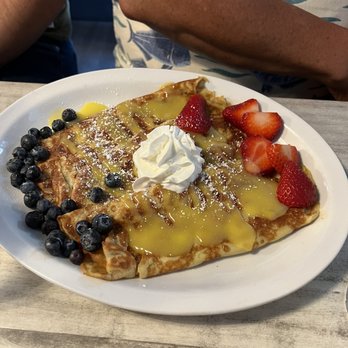 Rusty Pelican Cafe - Lemon curd crepes - Cafes Near Me - Edmonds, Washington Rusty Pelican Cafe - Lemon curd crepes - Cafes Near Me - Edmonds, Washington