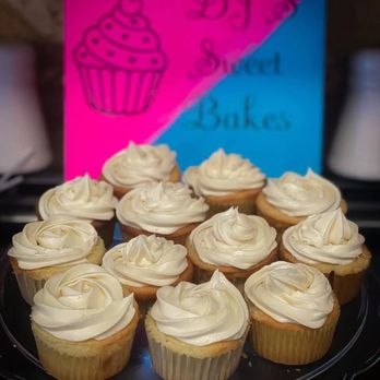 DJ's Sweet Bakes - "Snow Queen"- vanilla classic cupcakes - Cupcakes Near Me