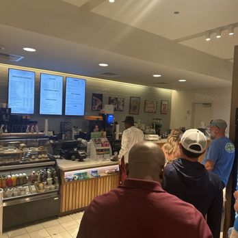 Scratch Market - One employee... holiday weekend .  6:10pm - Coffee & Tea Near Me - Orlando, Florida