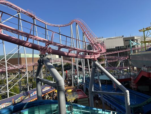 Yokohama Cosmo World by null