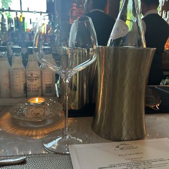 Cafe Monarch - White Burgundy - New American Near Me - Scottsdale, Arizona