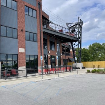 Back 9 Golf & Entertainment - Bars Near Me - Indianapolis, Indiana