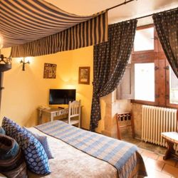 Château des Ducs de Joyeuse - Standard room
