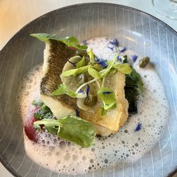 Restaurant Jagdhaus Heiligendamm - Zanderfilet mit rote Beete Püree und Blattspinat