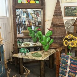 Rain Bird Gallery - Beautiful antiques