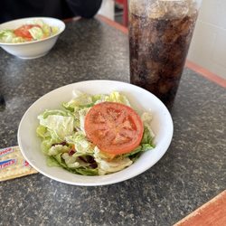 The Turnaround Cafe - Starting with some salad
