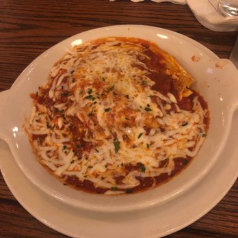 Maggiano's - Mom's Lasagna - Italian Near Me - Cincinnati, Ohio Maggiano's - Mom's Lasagna - Italian Near Me - Cincinnati, Ohio