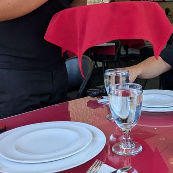 Vindaloo Indian Cuisine - Ellesmere - I like the serving tray. - Indian Near Me - Toronto, Ontario