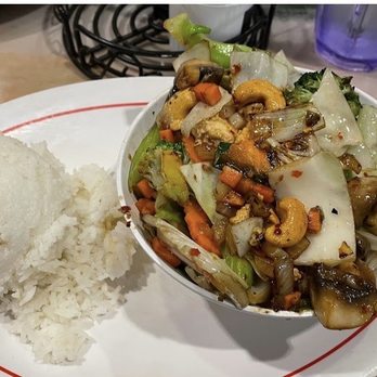 Thai by Thai - 24) Pad Cashew (V) (N) - Thai Near Me - Sterling, Virginia Thai by Thai - 24) Pad Cashew (V) (N) - Thai Near Me - Sterling, Virginia