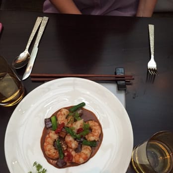 SRA BUA - Small shrimp giant plate - Pan Asian Near Me - Berlin, BE SRA BUA - Small shrimp giant plate - Pan Asian Near Me - Berlin, BE
