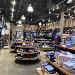 DXL - Inside the store