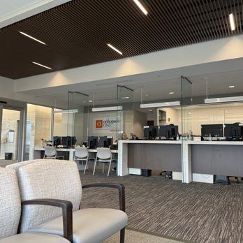 Orthopedic ONE-Westerville - Waiting area for physical therapy - Orthopedists Near Me - Westerville, Ohio Orthopedic ONE-Westerville - Waiting area for physical therapy - Orthopedists Near Me - Westerville, Ohio